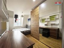 Prodej bytu 4+1, Karlovy Vary, Varšavská, 104 m2