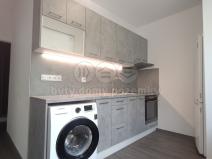 Pronájem bytu 2+1, Děčín - Děčín II-Nové Město, Riegrova, 56 m2