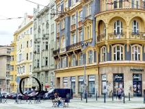 Pronájem restaurace, Praha - Holešovice, Janovského, 340 m2