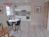 Pronájem bytu 2+kk, Praha - Prosek, Čakovická, 51 m2