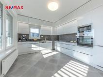 Prodej bytu 4+kk, Praha - Ruzyně, Stočesova, 101 m2