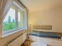 Pronájem bytu 1+kk, Praha - Vršovice, Petrohradská, 28 m2