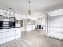 Pronájem bytu 2+kk, Praha - Vysočany, Za Krejcárkem, 49 m2