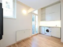 Pronájem bytu 1+kk, Praha - Smíchov, Radlická, 15 m2