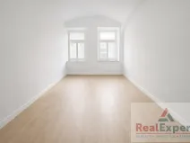 Pronájem bytu 1+kk, Praha - Vinohrady, Máchova, 35 m2