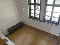 Pronájem bytu 1+kk, Praha - Vršovice, Bartoškova, 40 m2
