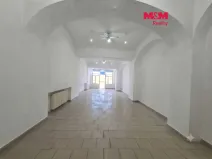 Pronájem obchodního prostoru, Kolín - Kolín I, Husova, 74 m2
