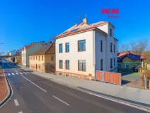 Prodej bytu 3+1, Jaroměř - Pražské Předměstí, Husova, 124 m2
