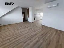 Pronájem bytu 3+kk, Komořany, 96 m2