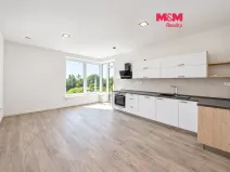 Pronájem bytu 2+kk, Hradec Králové - Kukleny, Pražská třída, 55 m2