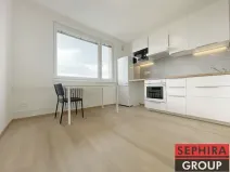 Pronájem bytu 1+1, Praha - Letňany, Dobratická, 31 m2