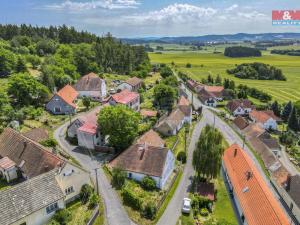 Prodej rodinného domu, Břežany, 180 m2