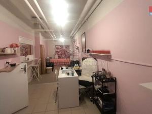 Pronájem obchodního prostoru, Česká Lípa, 28. října, 26 m2