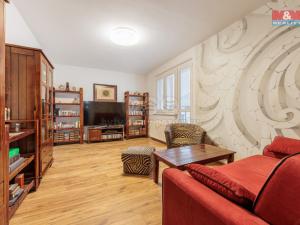 Prodej bytu 3+1, Karlovy Vary, Západní, 59 m2