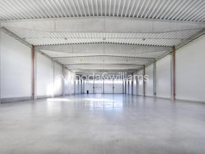 Pronájem výrobních prostor, Rousínov, Tománkova, 1500 m2