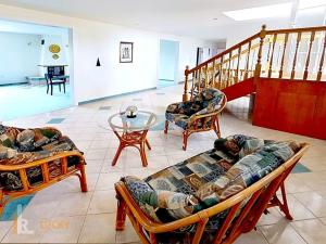 Prodej vícegeneračního domu, Chocerady, 594 m2