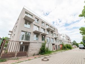 Prodej bytu 3+kk, Praha - Hostavice, Českobrodská, 75 m2