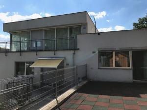Prodej bytu 4+1, Karlovy Vary, Pražská silnice, 119 m2