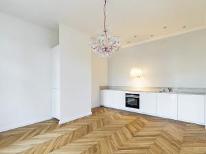 Pronájem bytu 4+1, Praha - Vinohrady, Polská, 143 m2