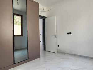 Prodej bytu 4+kk, Bijela (Бијела), Černá Hora, 105 m2