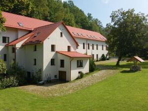 Prodej ubytování, Benešov nad Černou, 1917 m2