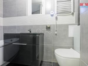 Prodej bytu 2+kk, Karlovy Vary - Drahovice, Kvapilova, 37 m2