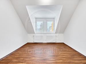 Prodej bytu 2+kk, Karlovy Vary, U Trati, 63 m2