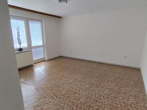Prodej bytu 3+1, Lobeč, 74 m2