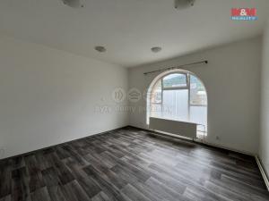 Pronájem bytu 1+1, Ústí nad Labem - Krásné Březno, Drážďanská, 37 m2