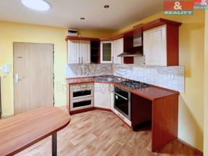 Prodej bytu 2+1, Lom, Nerudova, 49 m2