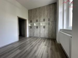 Pronájem bytu 2+kk, Chomutov, Školní, 46 m2