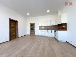 Pronájem bytu 3+kk, Bzenec, náměstí Svobody, 59 m2