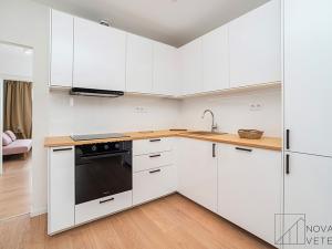 Prodej bytu 4+kk, Praha - Prosek, Ctěnická, 72 m2