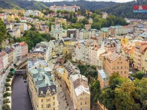 Pronájem kanceláře, Karlovy Vary, Zámecký vrch, 77 m2