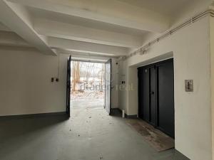 Pronájem skladu, Jindřichův Hradec, U Dolního Skrýchova, 200 m2