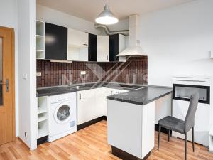 Prodej bytu 1+kk, Praha - Záběhlice, Na Slatince, 38 m2