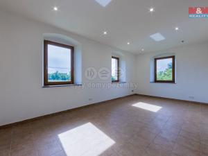 Prodej ubytování, Ostrov - Hluboký, 304 m2