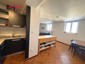 Prodej bytu 3+kk, Praha - Nové Město, Koubkova, 98 m2