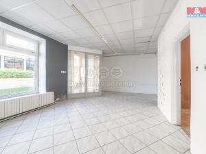 Prodej obchodního prostoru, Napajedla, Svatoplukova, 460 m2