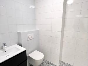 Prodej obchodního prostoru, Praha - Břevnov, Heleny Malířové, 31 m2