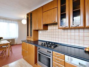 Pronájem bytu 2+kk, Praha - Kbely, Luštěnická, 53 m2