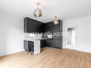 Pronájem bytu 1+kk, Praha - Libeň, Novovysočanská, 26 m2