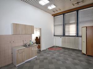 Pronájem obchodního prostoru, Znojmo, 97 m2