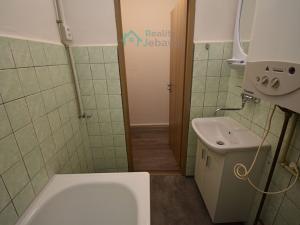 Pronájem bytu 2+kk, Chrudim, Sladkovského, 42 m2