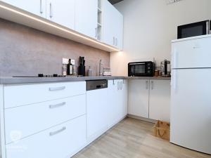 Pronájem bytu 1+kk, Praha - Libeň, Novovysočanská, 40 m2