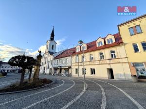 Prodej bytu 2+kk, Třebechovice pod Orebem, Masarykovo náměstí, 57 m2