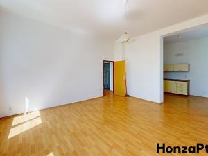 Pronájem bytu 2+1, Louny, Postoloprtská, 68 m2