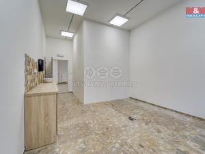 Pronájem obchodního prostoru, Plzeň - Bolevec, Sokolovská, 310 m2