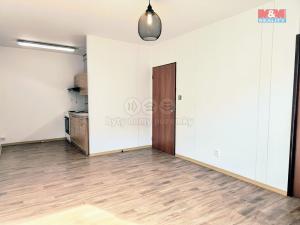 Pronájem bytu 2+kk, Kladno - Kročehlavy, Děčínská, 40 m2