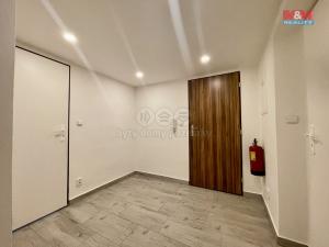 Prodej atypického bytu, Slaný, Ouvalova, 38 m2